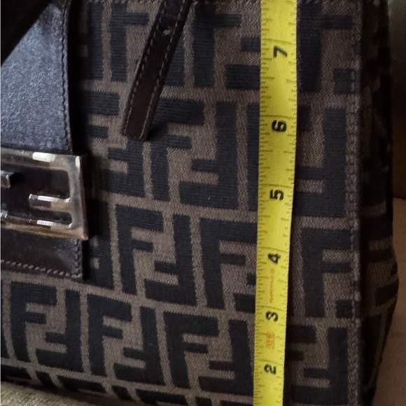 Fendi  Bag. 100% Authentic. Dustbag incl. In good used (vintage) condition. - Picture 5 of 14